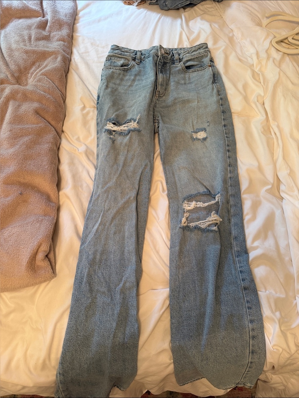 Pacsun Light Blue Distressed Women’s Jeans